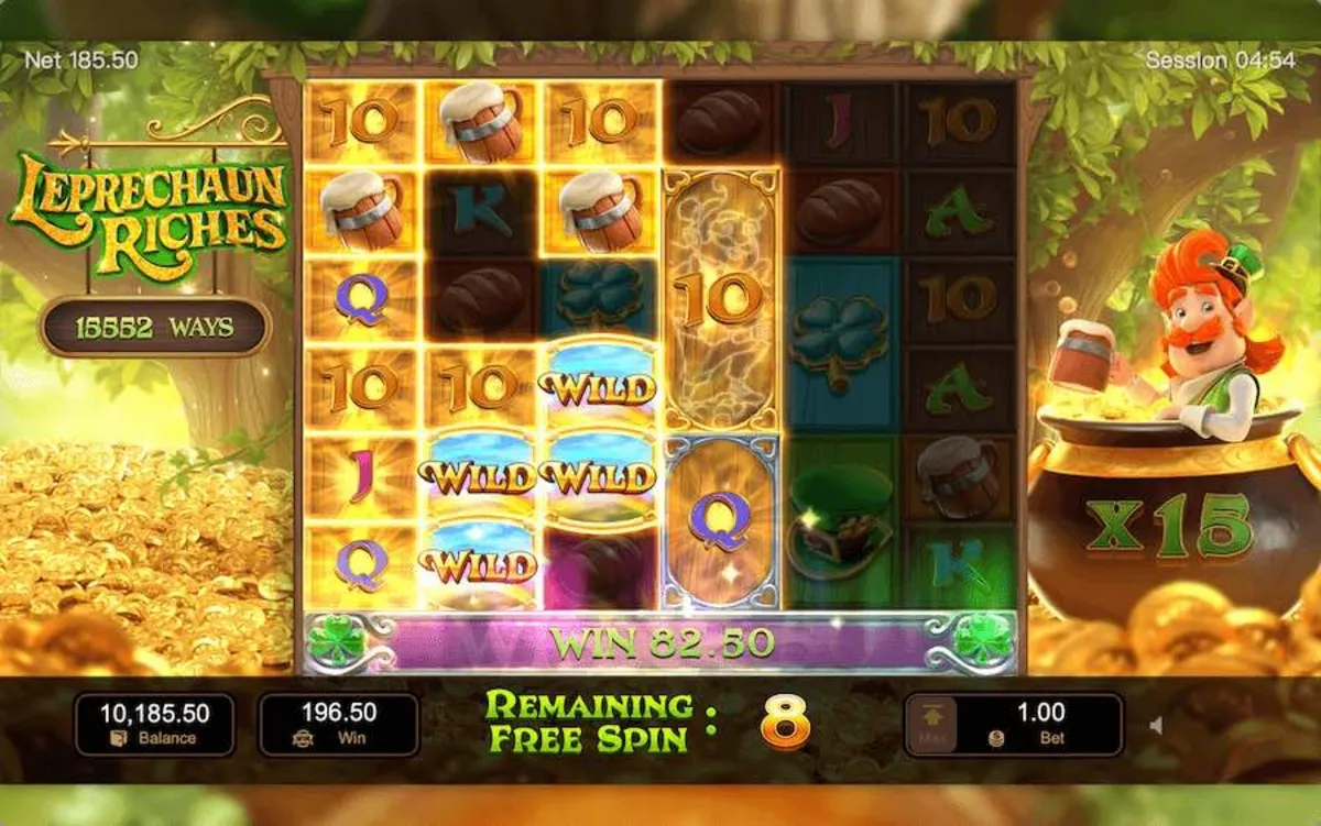 หม้อทองและสัญลักษณ์นำโชคในเกม Leprechaun Riches จาก PGSLOT