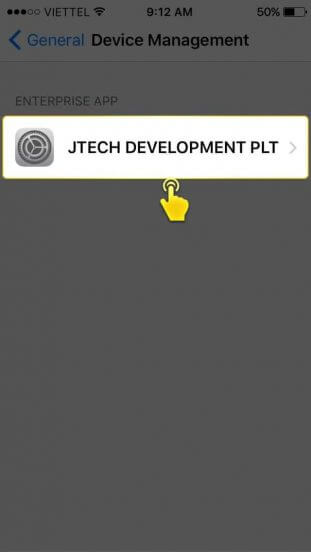 เลือก JTECH DEVELOPMENT PLT ในหน้า Device Management บน iOS