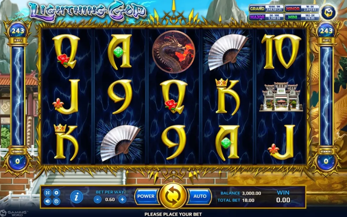 หน้าเกม Lightning God แสดงเทพสายฟ้าและเอฟเฟกต์พลังแสง